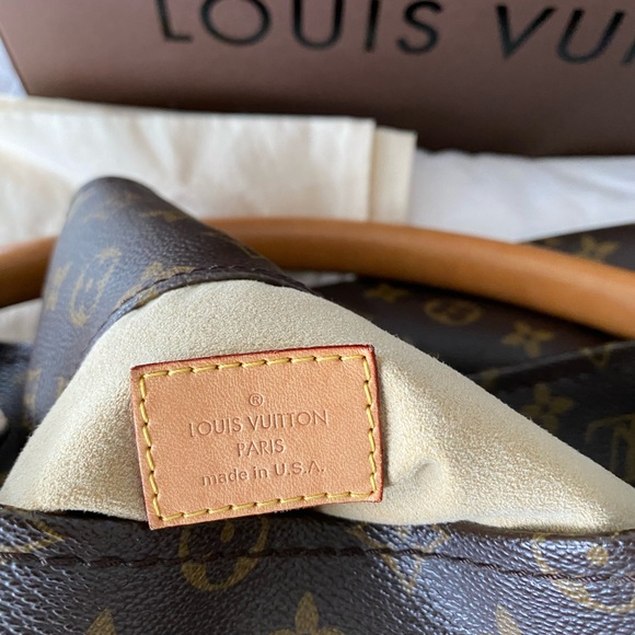 SOLD Louis Vuitton Artsy GM Brown Canvas Hobo - Picture 6 of 8